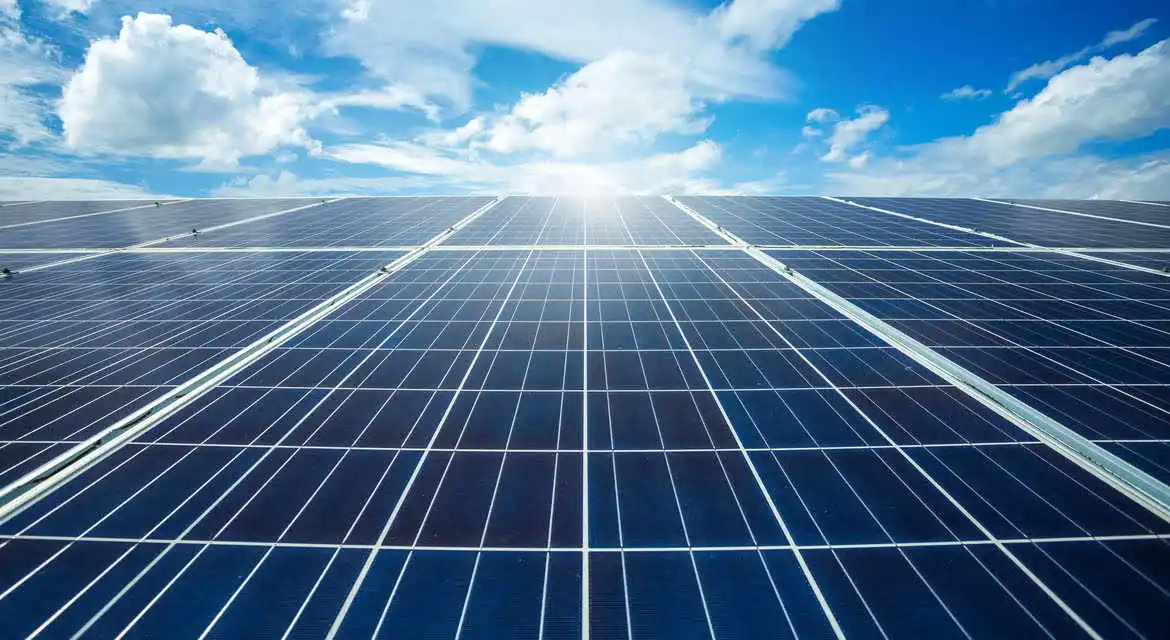 Best Solar Panel Installation in Noida Complete Guide 2025